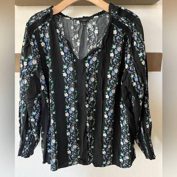 Talbots|Floral Tie Neck Smocked Blouse, Size 2X, Petite ••• Boho - Picture 3 of 11